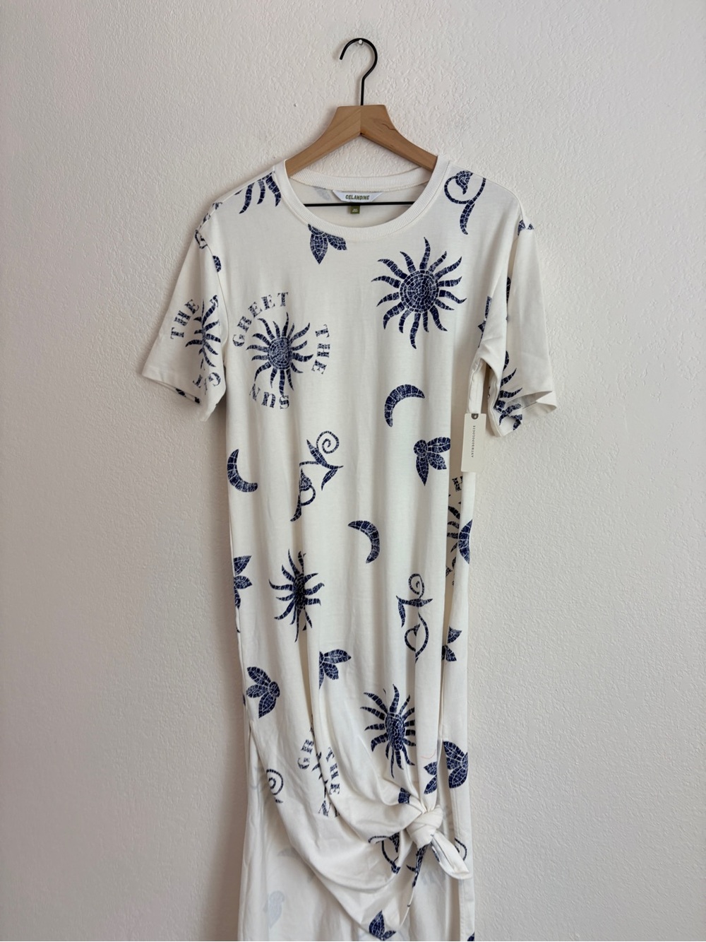Celandine Graphic Maxi T-Shirt Dress - Picture 10 of 10